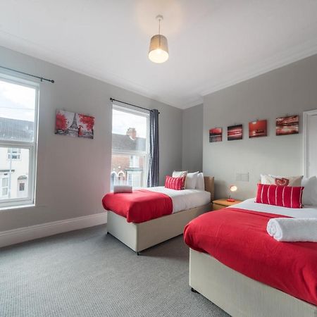 3 Bedroom Saks - 2 Living Area House In Newland Ave Hull Kingston upon Hull Bagian luar foto