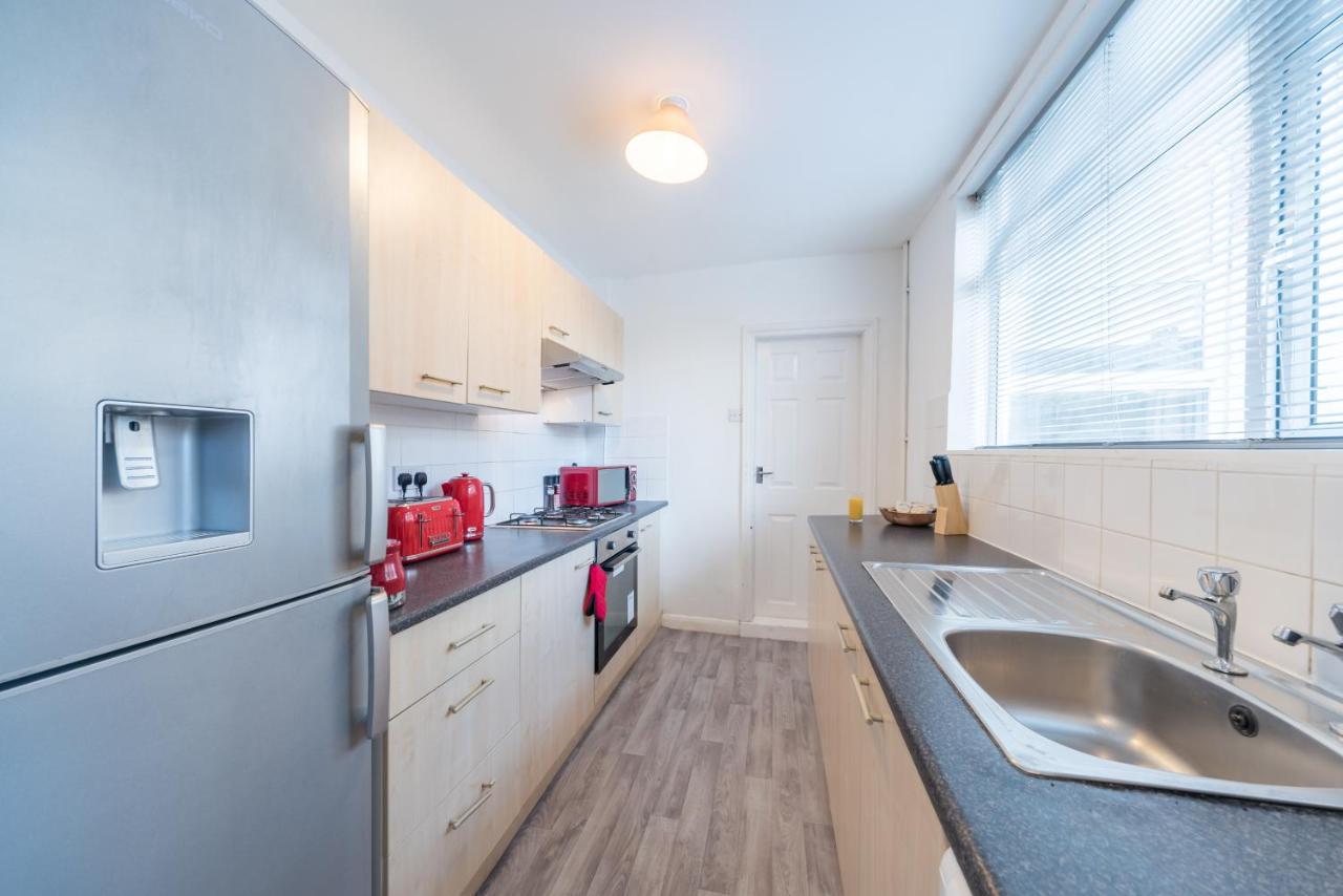 3 Bedroom Saks - 2 Living Area House In Newland Ave Hull Kingston upon Hull Bagian luar foto