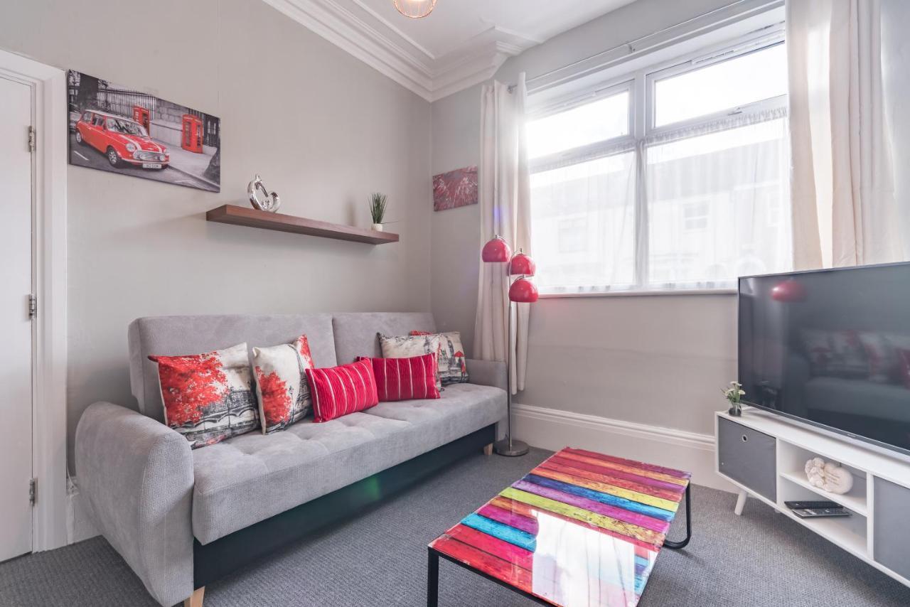 3 Bedroom Saks - 2 Living Area House In Newland Ave Hull Kingston upon Hull Bagian luar foto