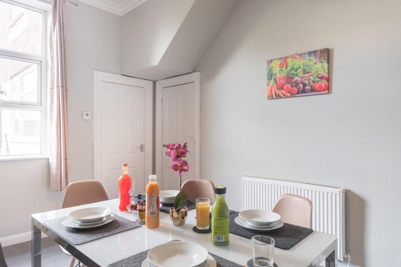 3 Bedroom Saks - 2 Living Area House In Newland Ave Hull Kingston upon Hull Bagian luar foto