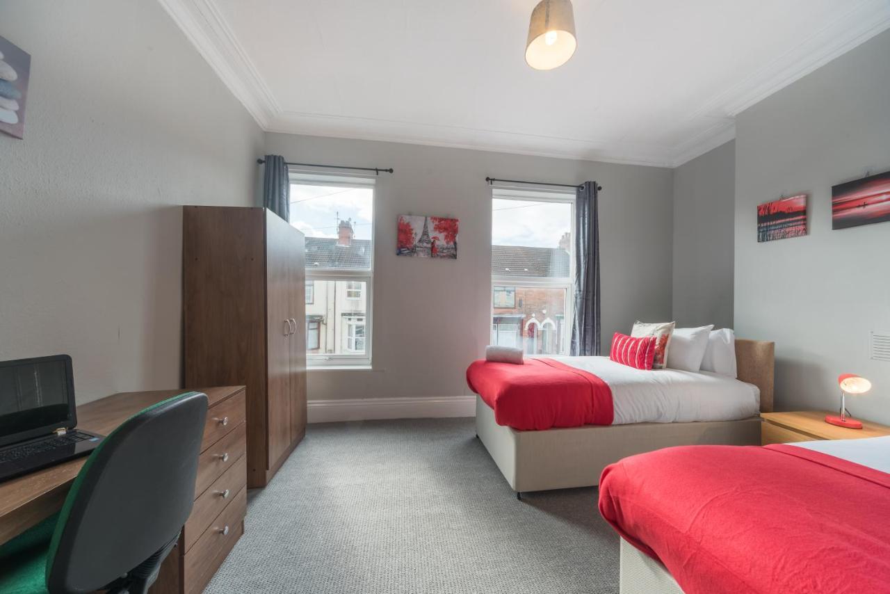 3 Bedroom Saks - 2 Living Area House In Newland Ave Hull Kingston upon Hull Bagian luar foto